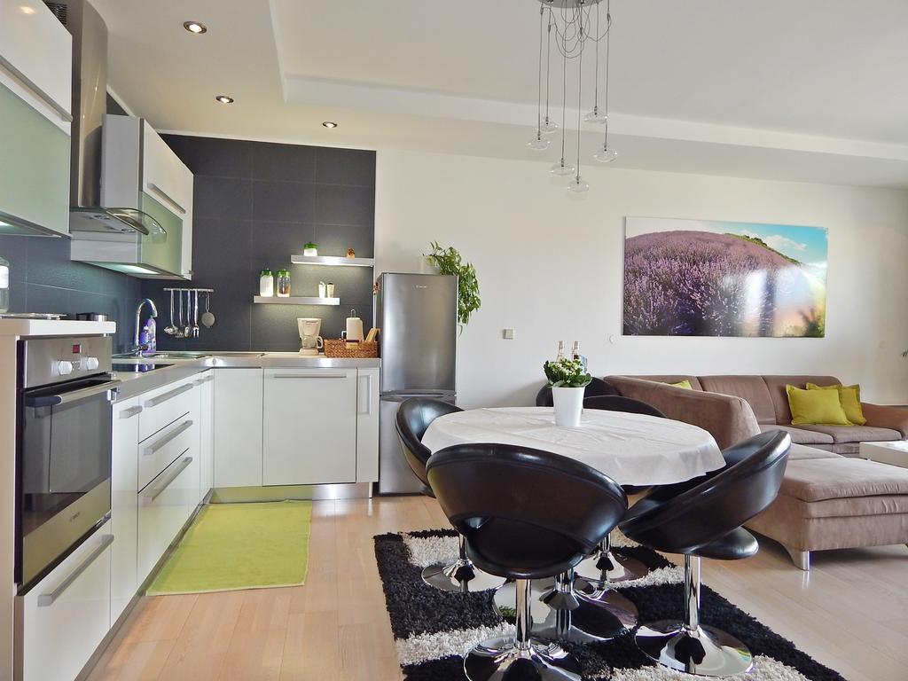 Lavander Apartments Omis Duće Екстериор снимка